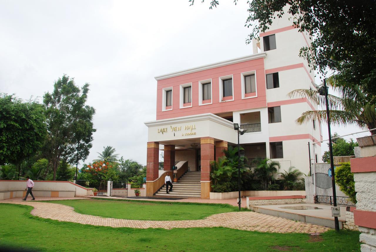 Hotel Lake View Satara Luaran gambar